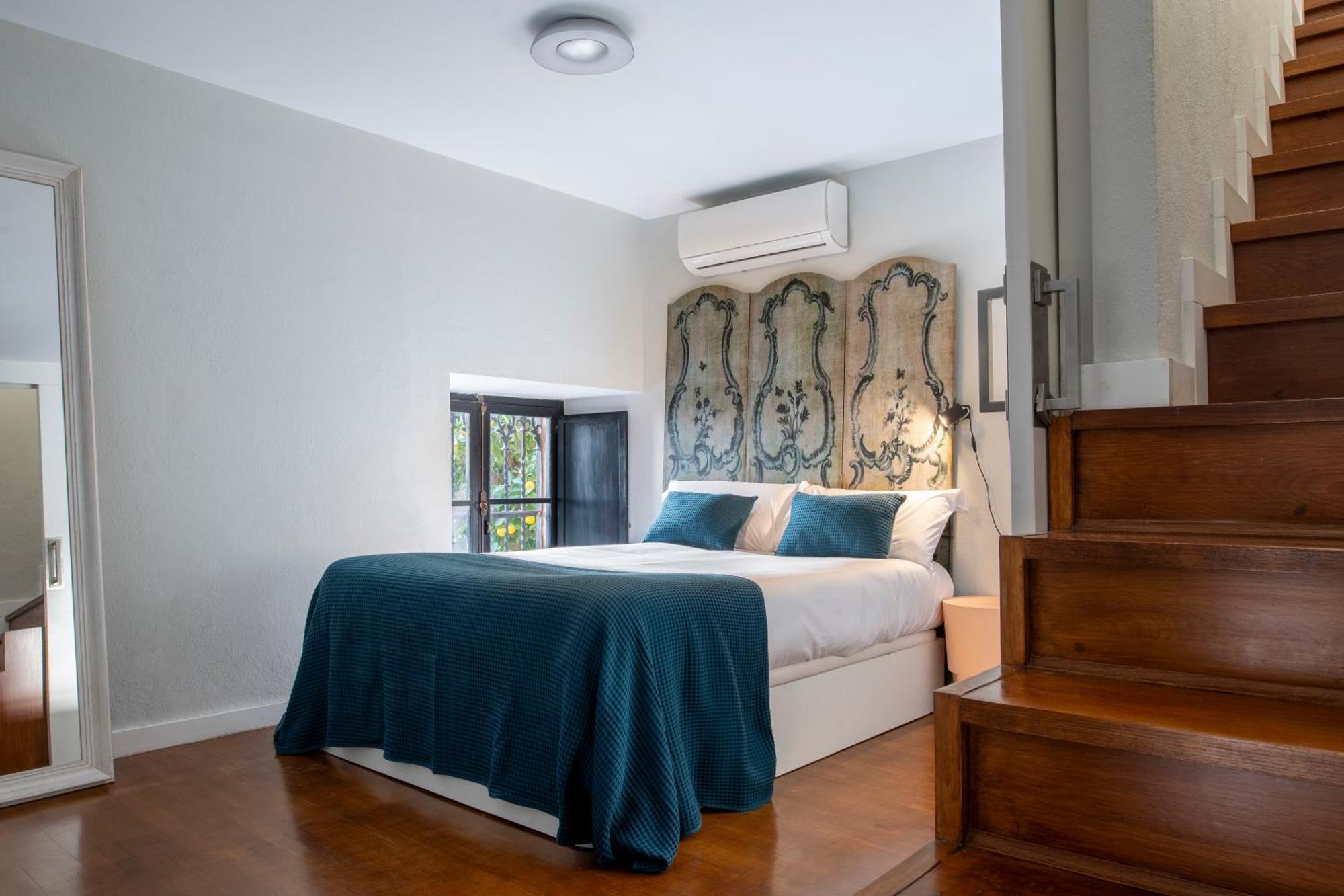 Misterhost Conde De Torrejon Apartment Севиля Екстериор снимка