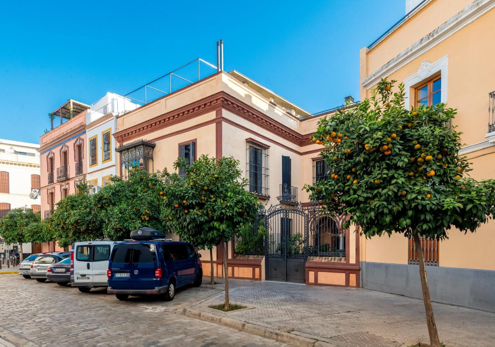 Misterhost Conde De Torrejon Apartment Севиля Екстериор снимка